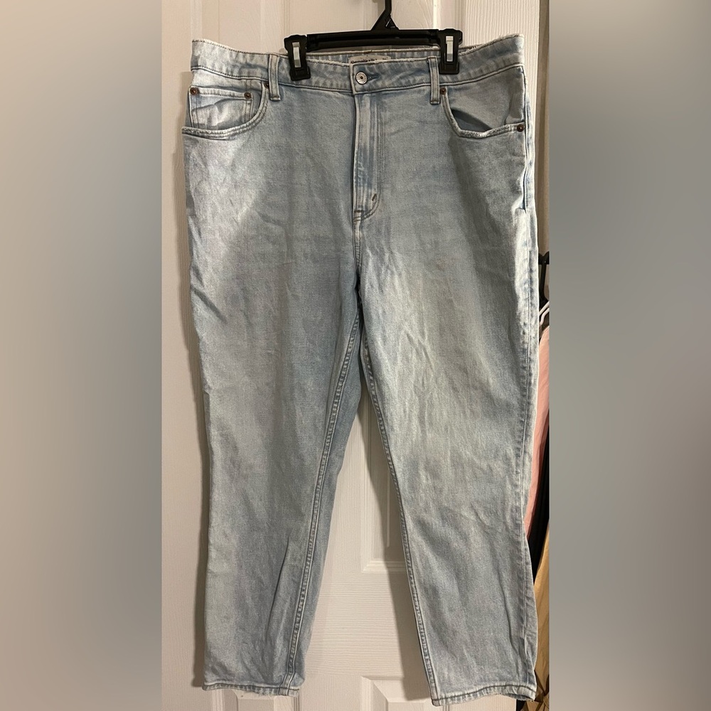 Abercrombie & Fitch the Skinny High Rise Curve Love jeans, size 33/16Short